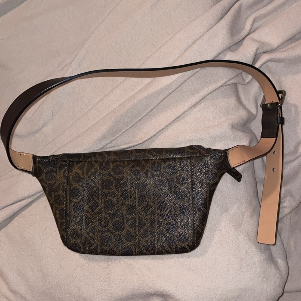 Calvin Klein belt bag - Picture 2 of 2